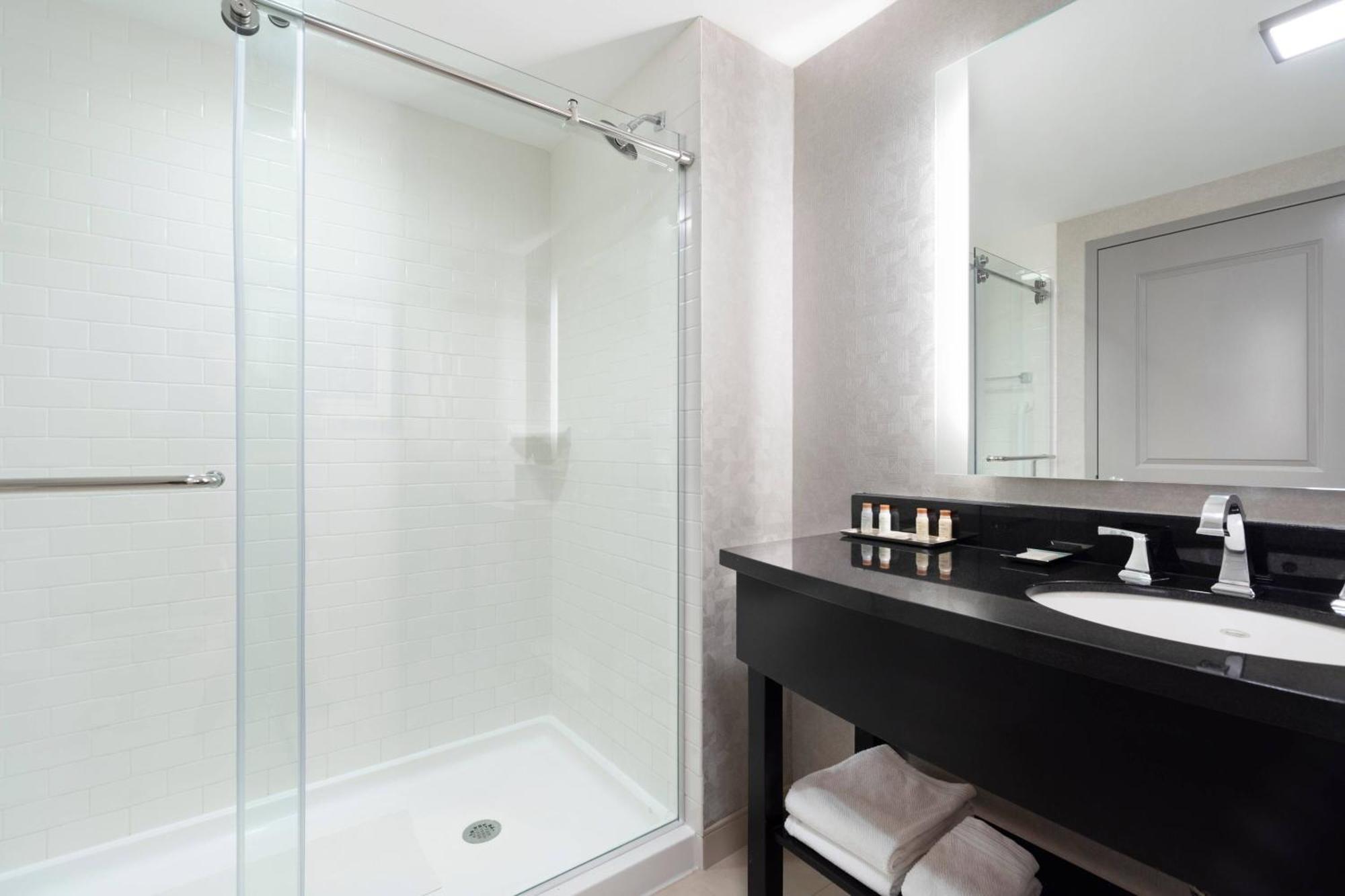 Renaissance Boston Patriot Place Hotel Фоксборо Экстерьер фото